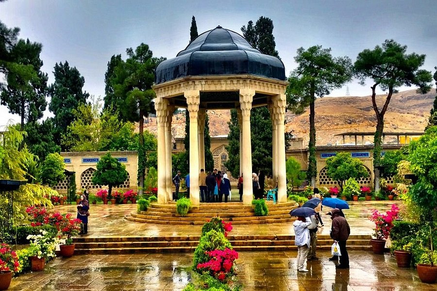 Tomb of Hafez image