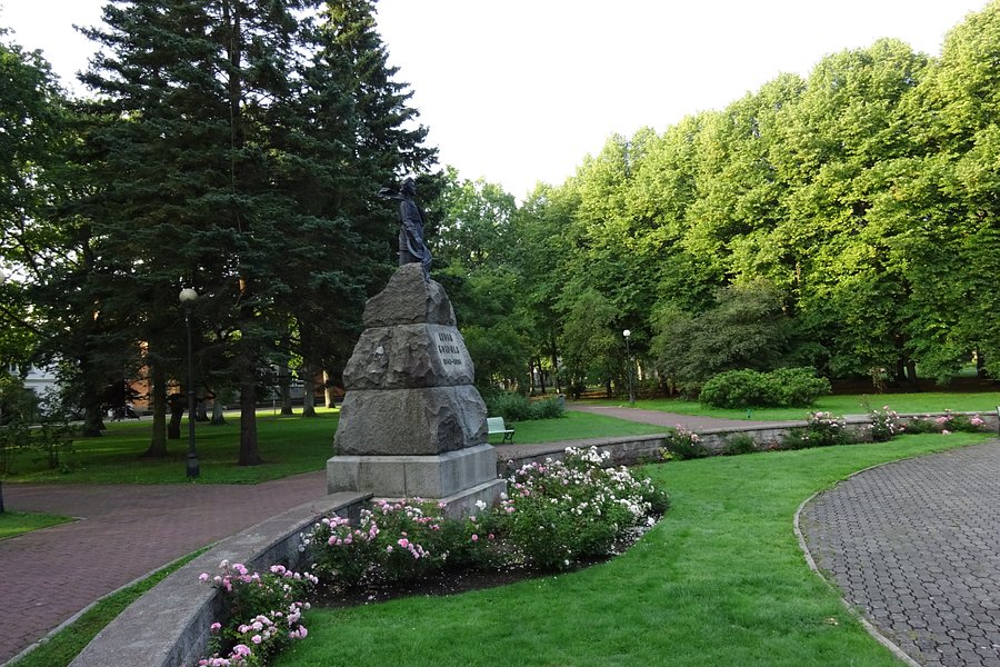 Lydia Koidula monument image