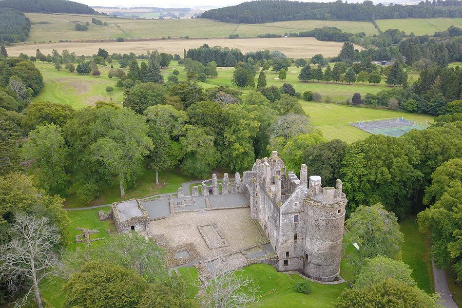 Huntly Castle image