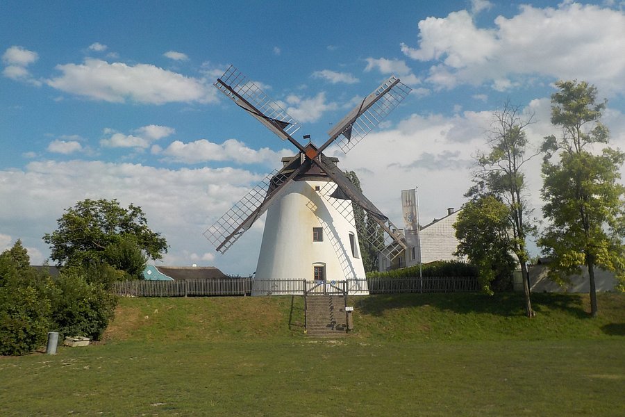 Windmühle Podersdorf am See image
