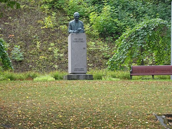 Friedrich Reinhold Kreutzwald Monument image
