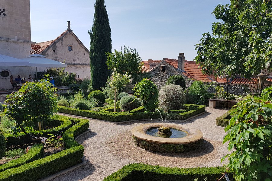 Medieval Mediteranean Garden image