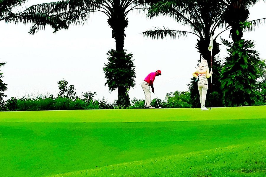 Vietnam Luxury Golf Tours image