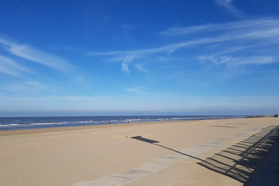 Strand van Katwijk aan Zee image