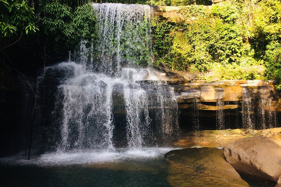 Huang Nam Keaw Waterfall image