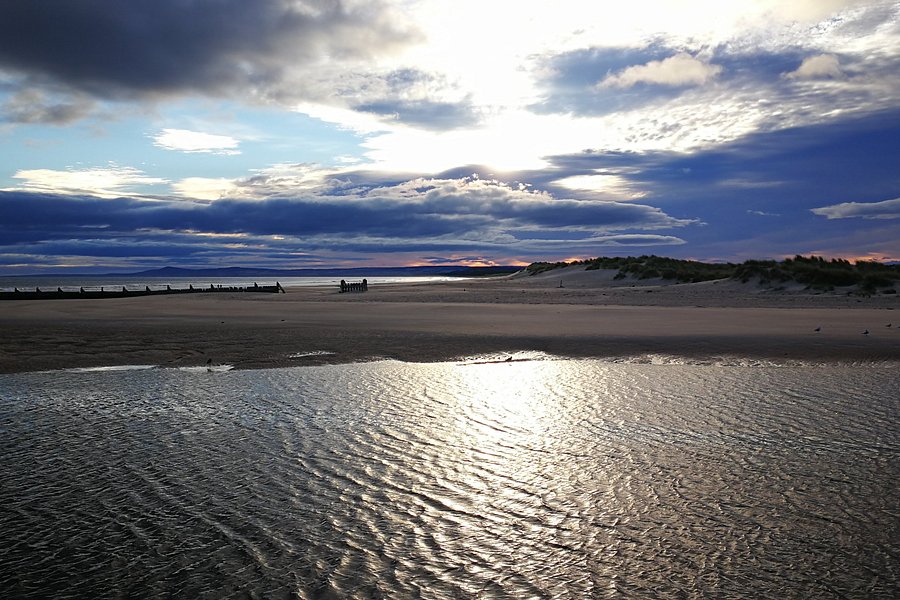 Lossiemouth East Beach image