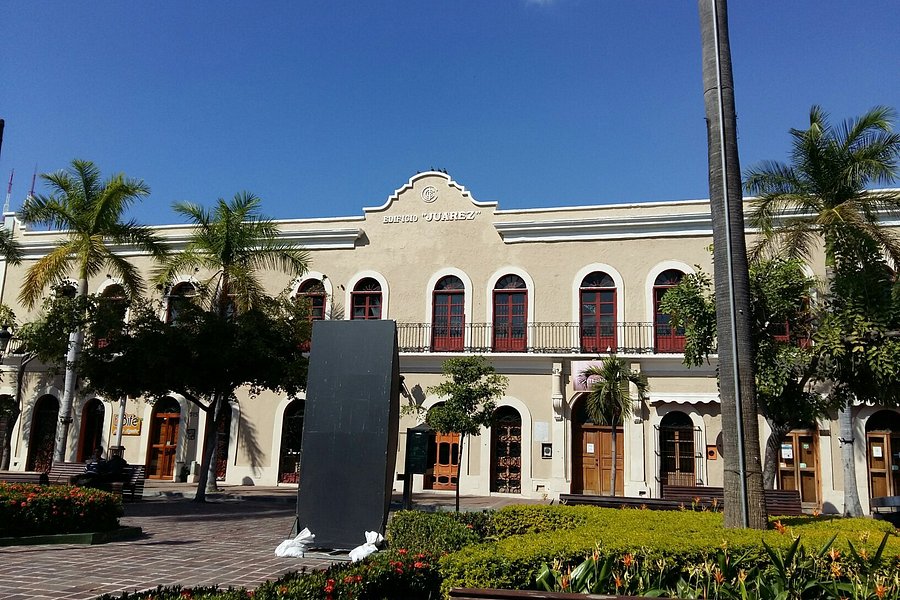 Plaza Machado image