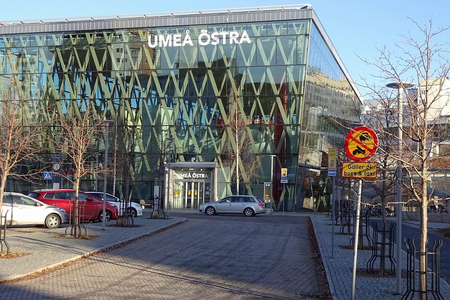 Umea Ostra Railway Station image
