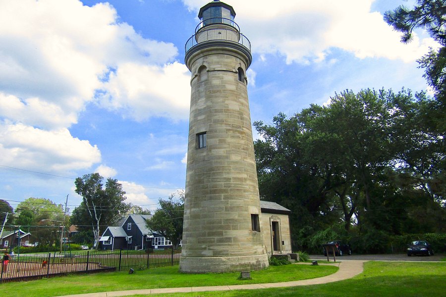 Erie Land Lighthouse image