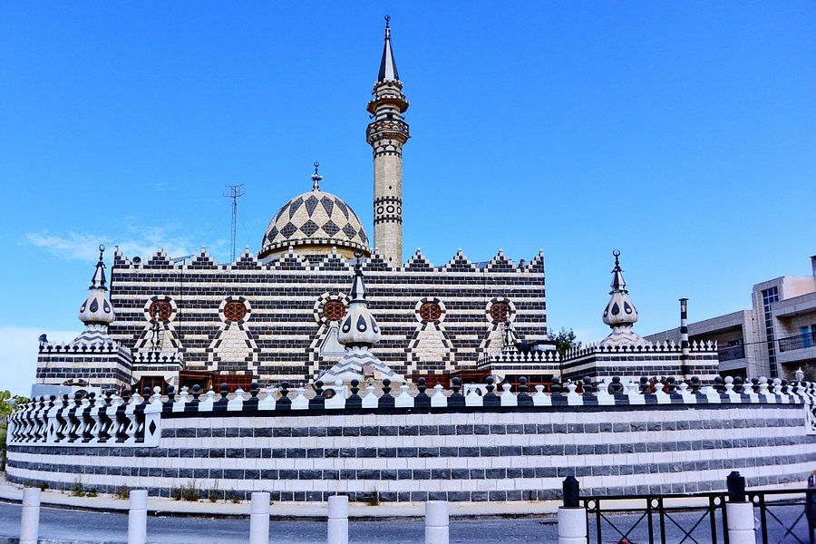 Abu Darwish Mosque image