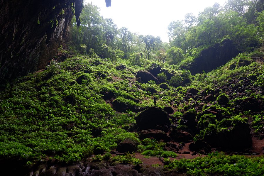 Langun-Gobingub Cave image