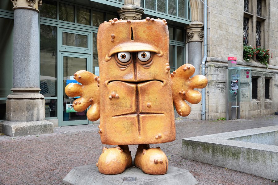 Skultur "Bernd das Brot" image