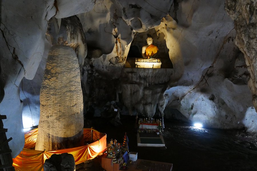 Mueang On Cave image