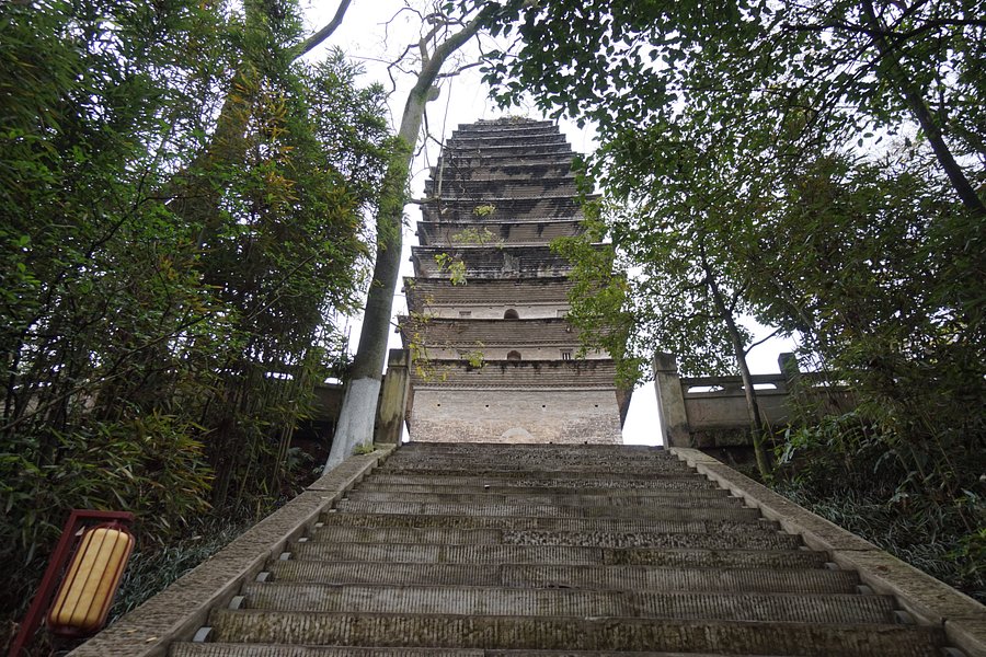 Lingbao Tower image