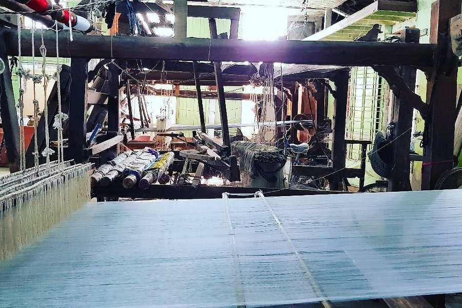 Thein Nyo Silk Weaving Factory image
