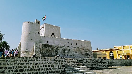 Al Bithnah Fort image