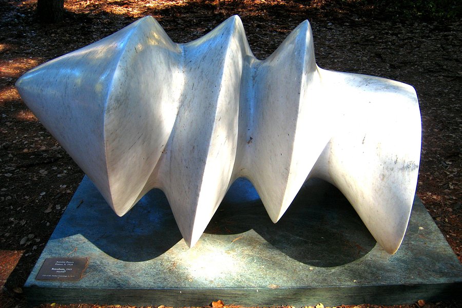 Retrofuteé Sculpture image