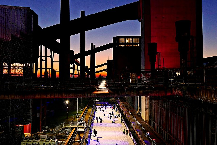 Zollverein Coal Mine Industrial Complex in Essen image