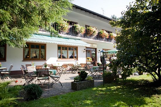 Things To Do in Flair Hotel Hochspessart, Restaurants in Flair Hotel Hochspessart