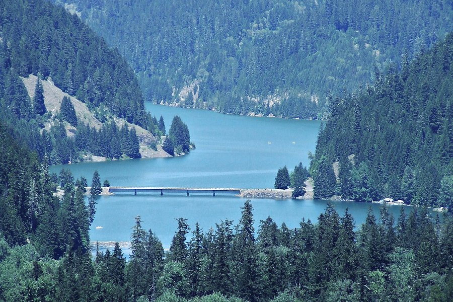 Hills Creek Reservoir image