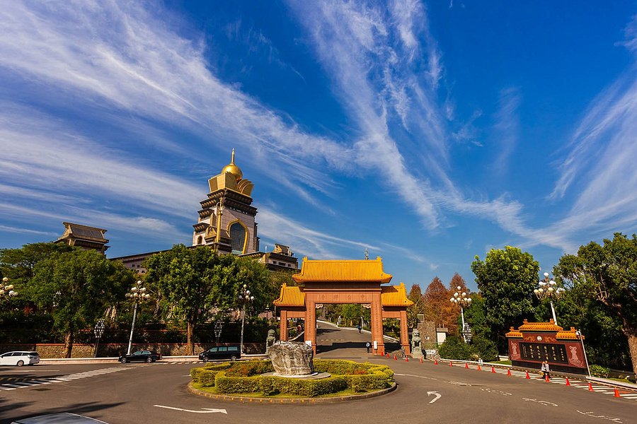 Chung Tai Chan Monastery image
