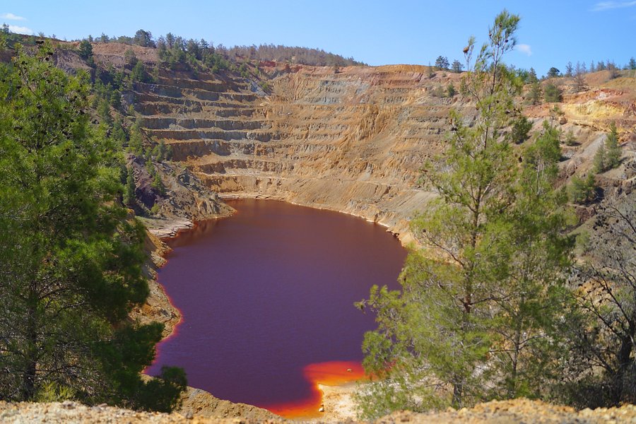 The Red Lake of Mitsero image