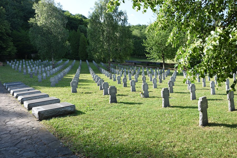 Vojnový Cintorín Nemeckých Vojakov image
