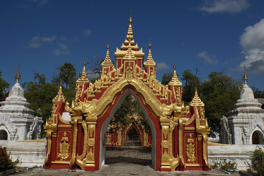 Kuthodaw Pagoda & the World's Largest Book image