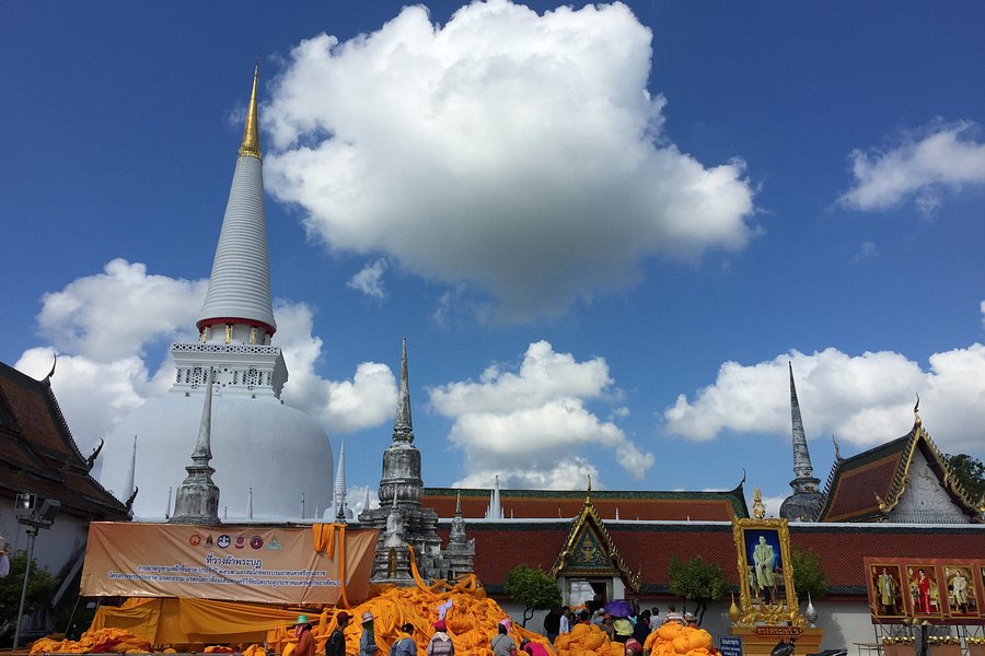 Phra Mahathat Woramaha Wiharn image