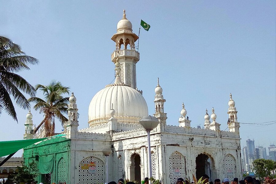 Haji Ali Mosque image