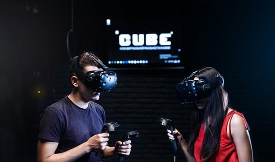 CUBE - Virtual Reality Club image
