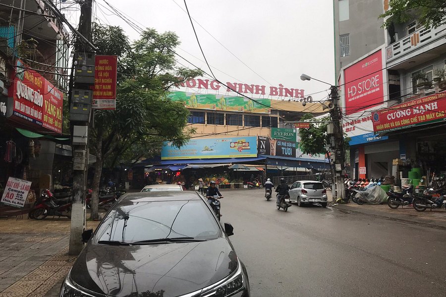 Rong Market Ninh Binh image