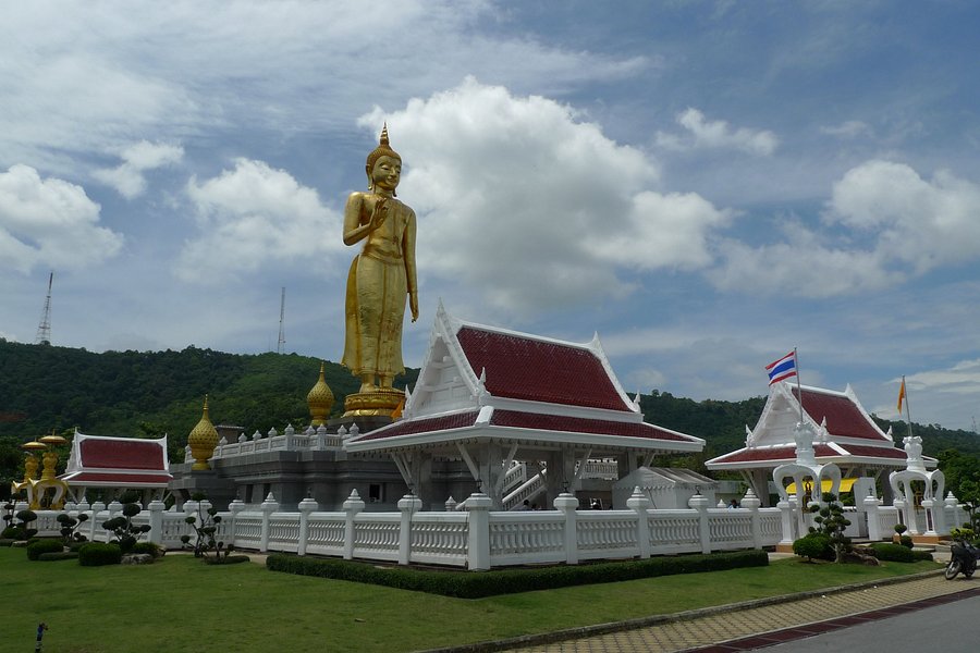 Phra Phutthamongkol Maharat image