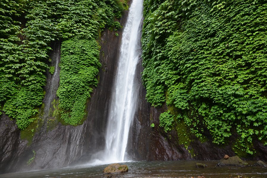 Melanting Waterfalls image