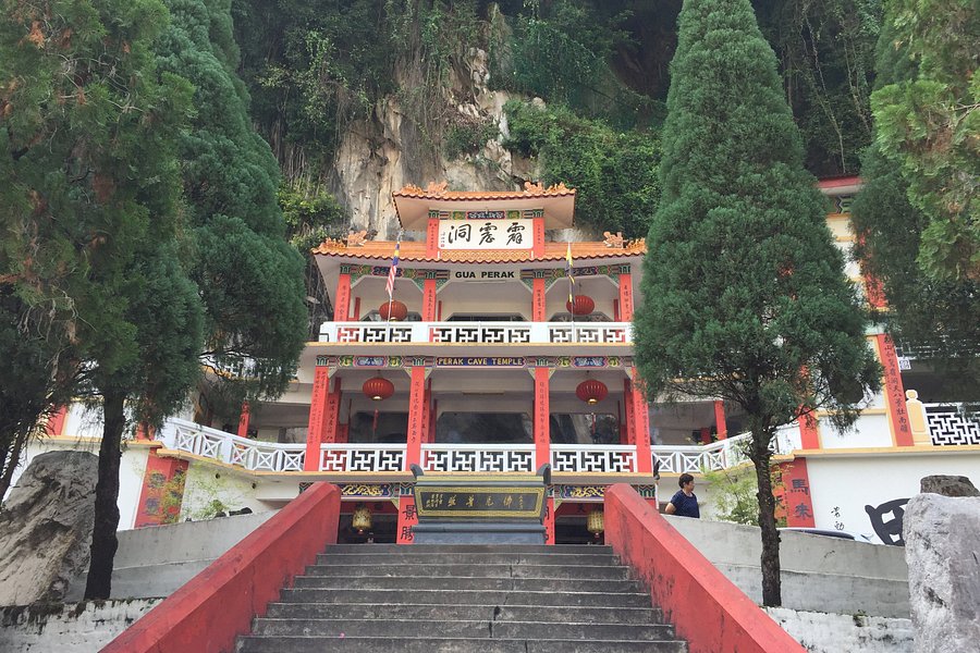 Perak Tong Cave Temple image