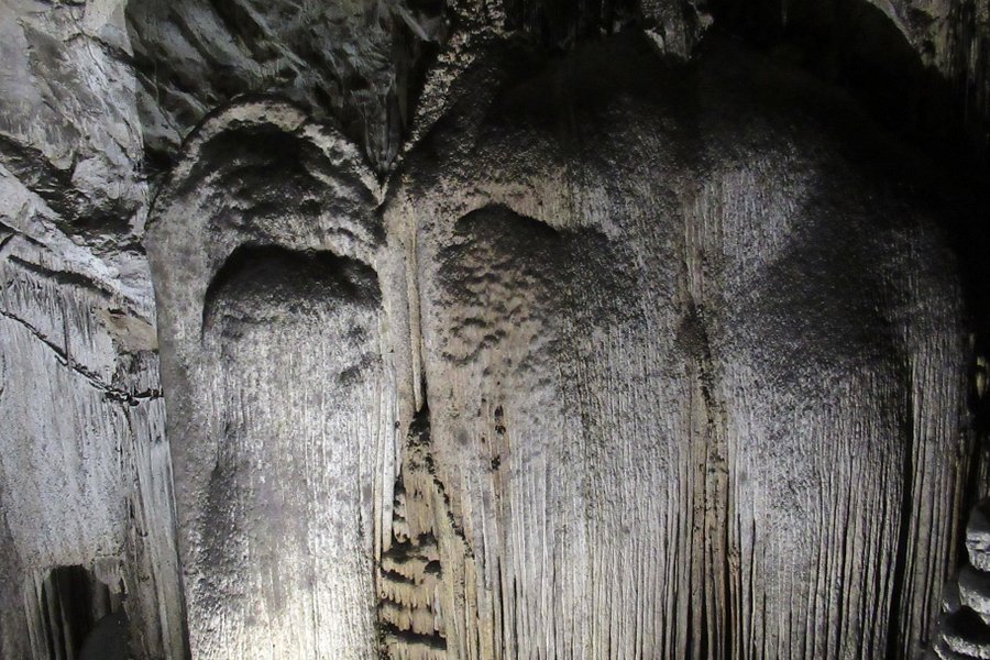 Cuevas de Arta image