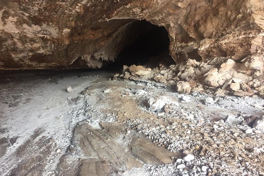 Namakdan Salt Cave image