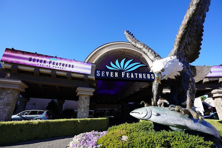 Seven Feathers Casino Resort image
