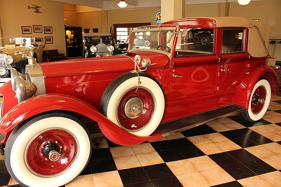 America's Packard Museum - The Citizens Motorcar Co. image