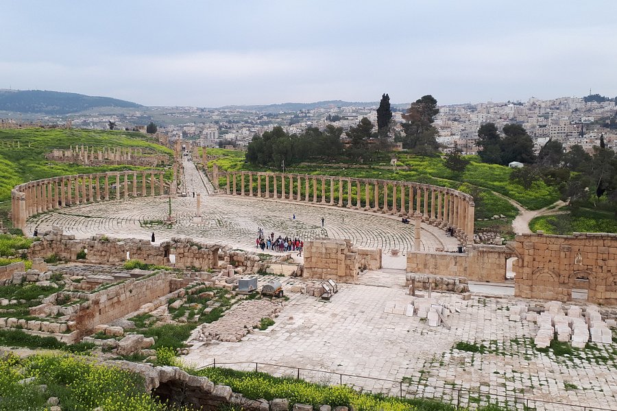 Jerash Ruins image