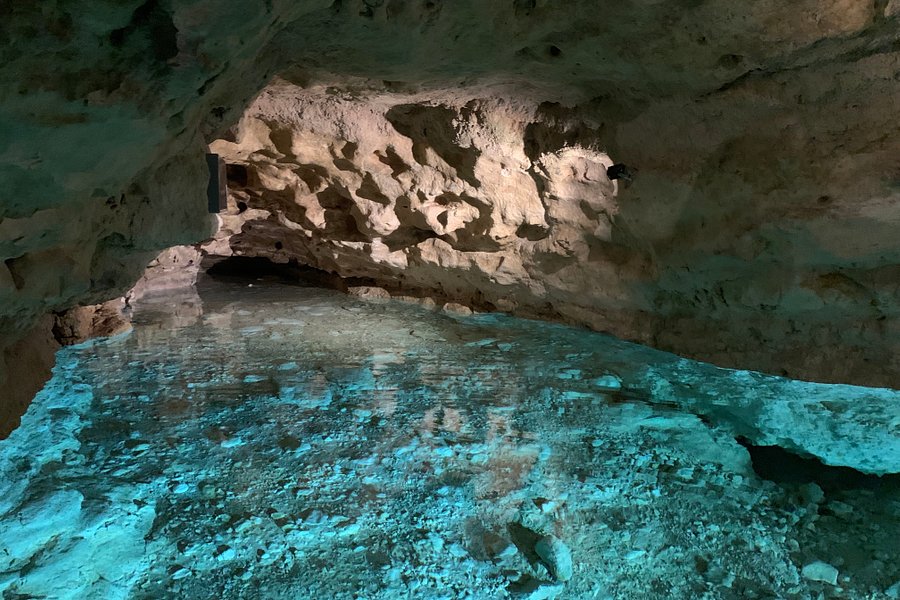Lake Cave image