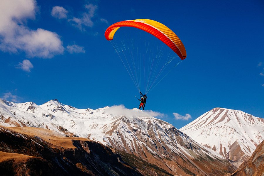 Paragliding in Gudauri — Toors image