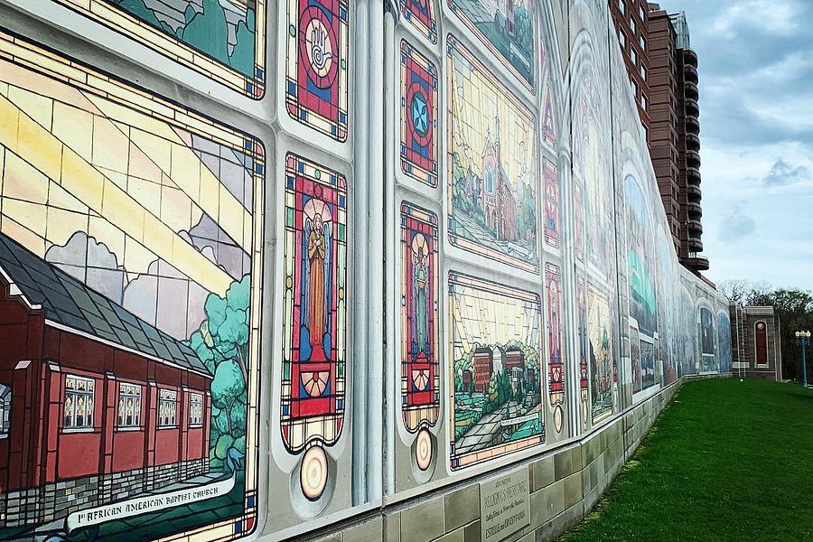 Roebling Murals on the Floodwalls of Covington, KY image