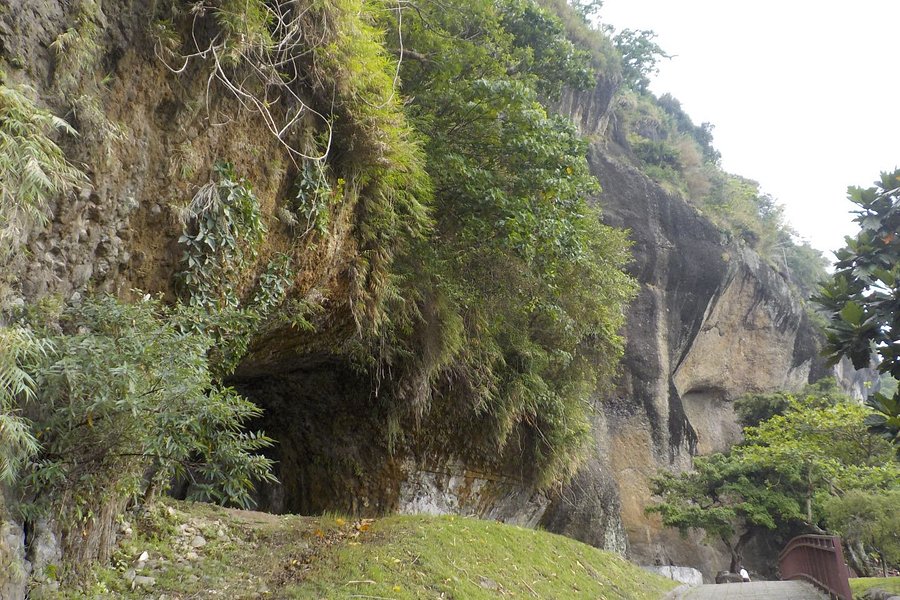 Baxian Cave image