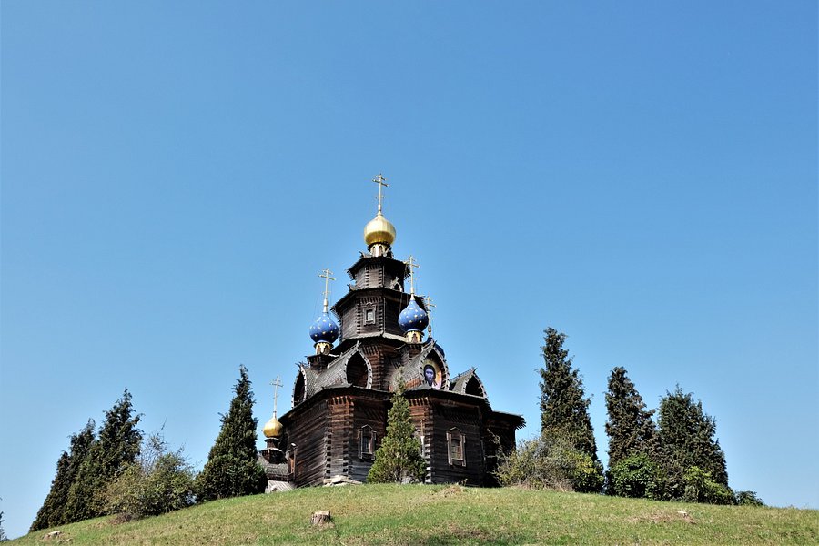 Russisch-orthodoxe Holzkirche des Heiligen Nikolaus image