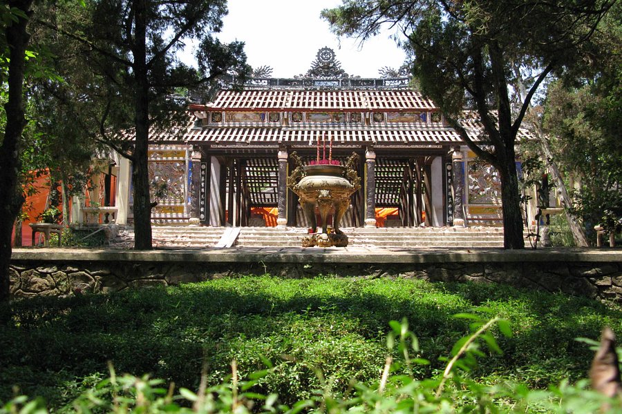 Tu Hieu Pagoda image