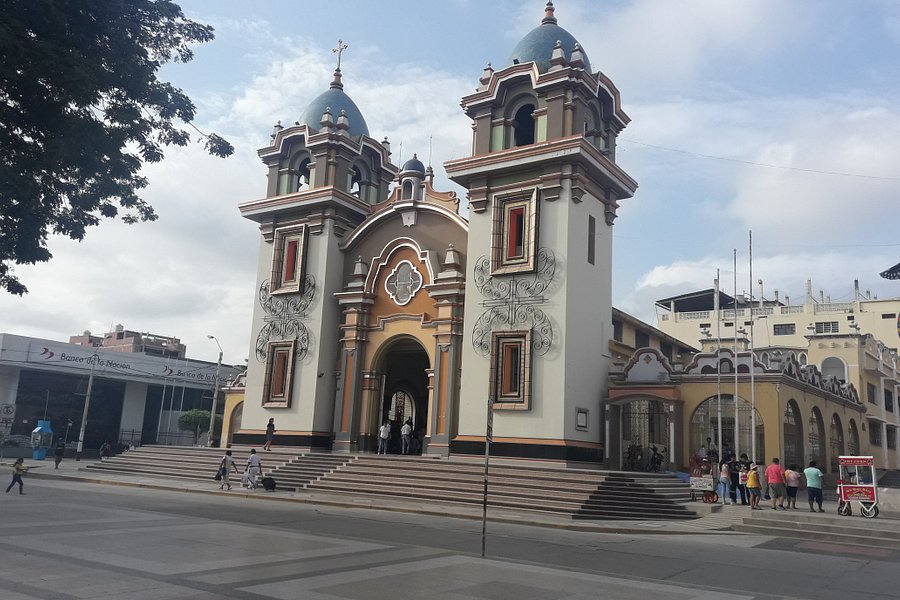 Catedral de Tumbes image