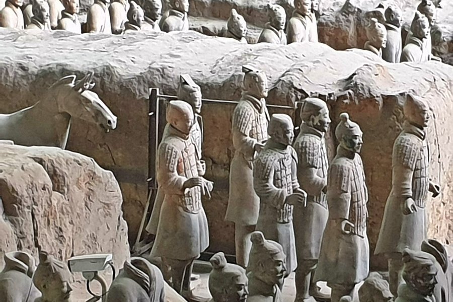 Xian County Han Mausoleums image