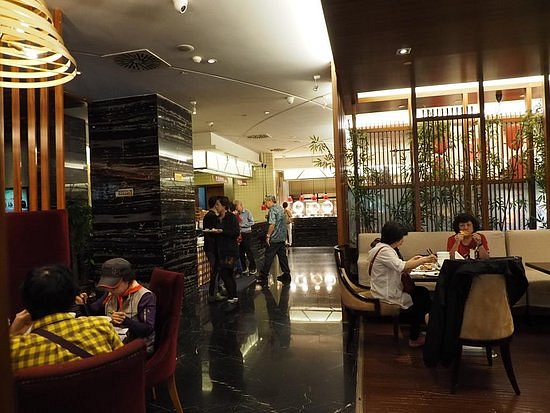 Things To Do in Huangting Business Hotel, Restaurants in Huangting Business Hotel