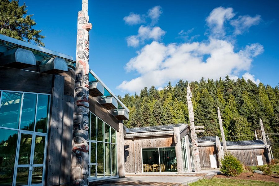 Haida Heritage Centre at Kay Llnagaay image